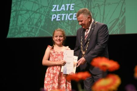 ZLATE PETICE 33 FOTO LJUBO VUKELIČ